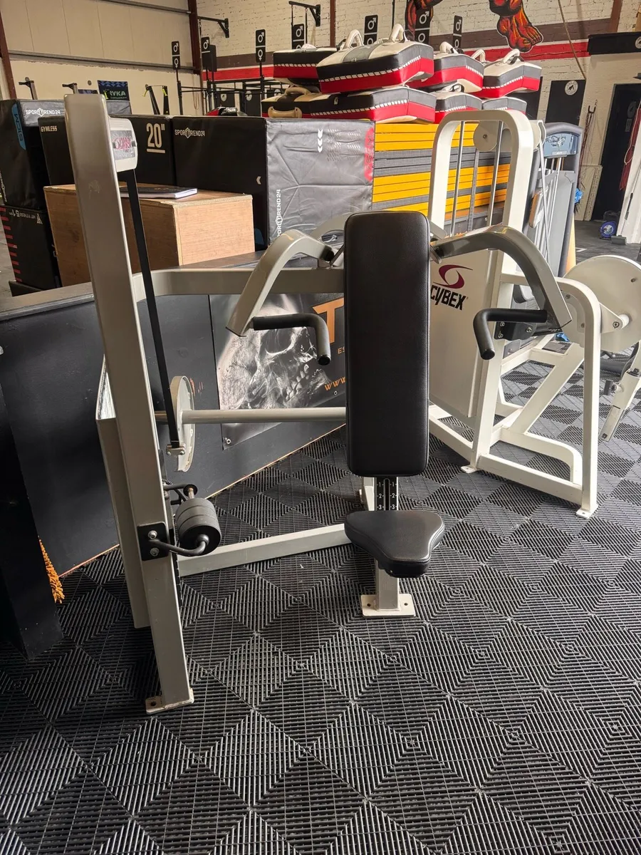 Cybex Shoulder Press - Image 1