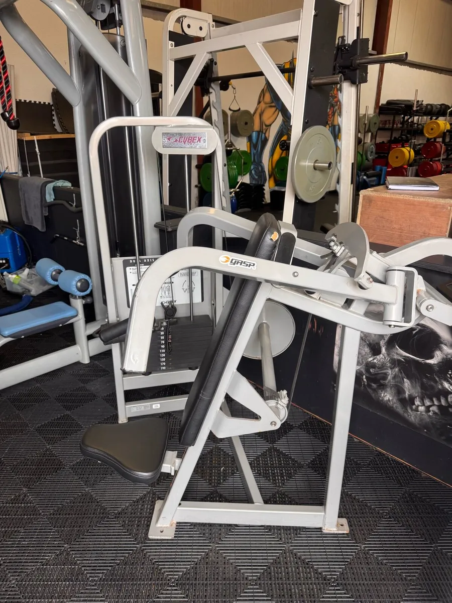 Cybex Shoulder Press - Image 2