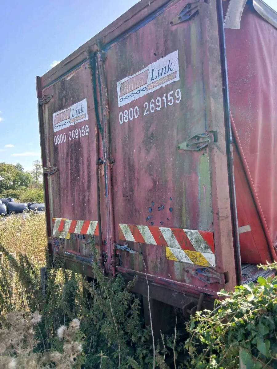 Curtain side trailer - Image 2