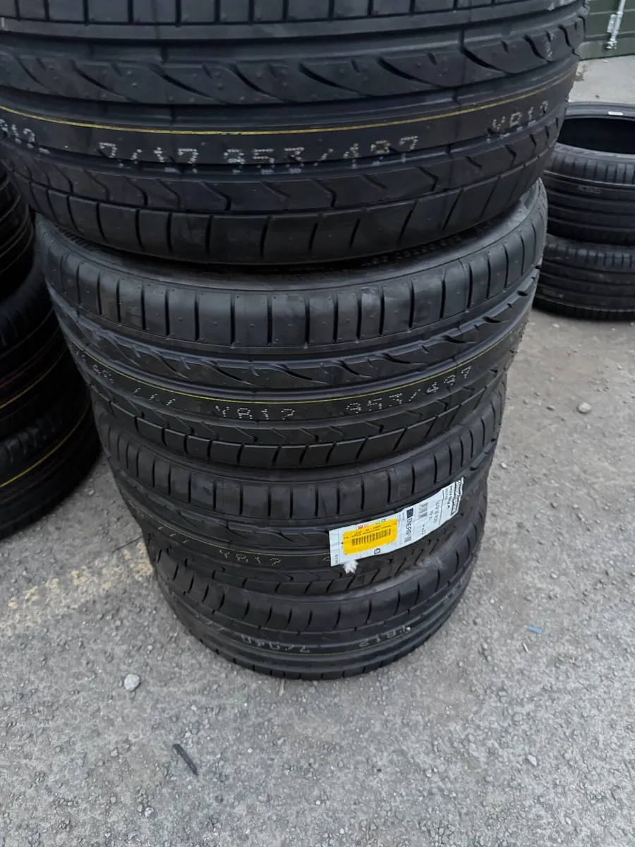 245/35/20 Bridgestone run flat brand new - Image 2