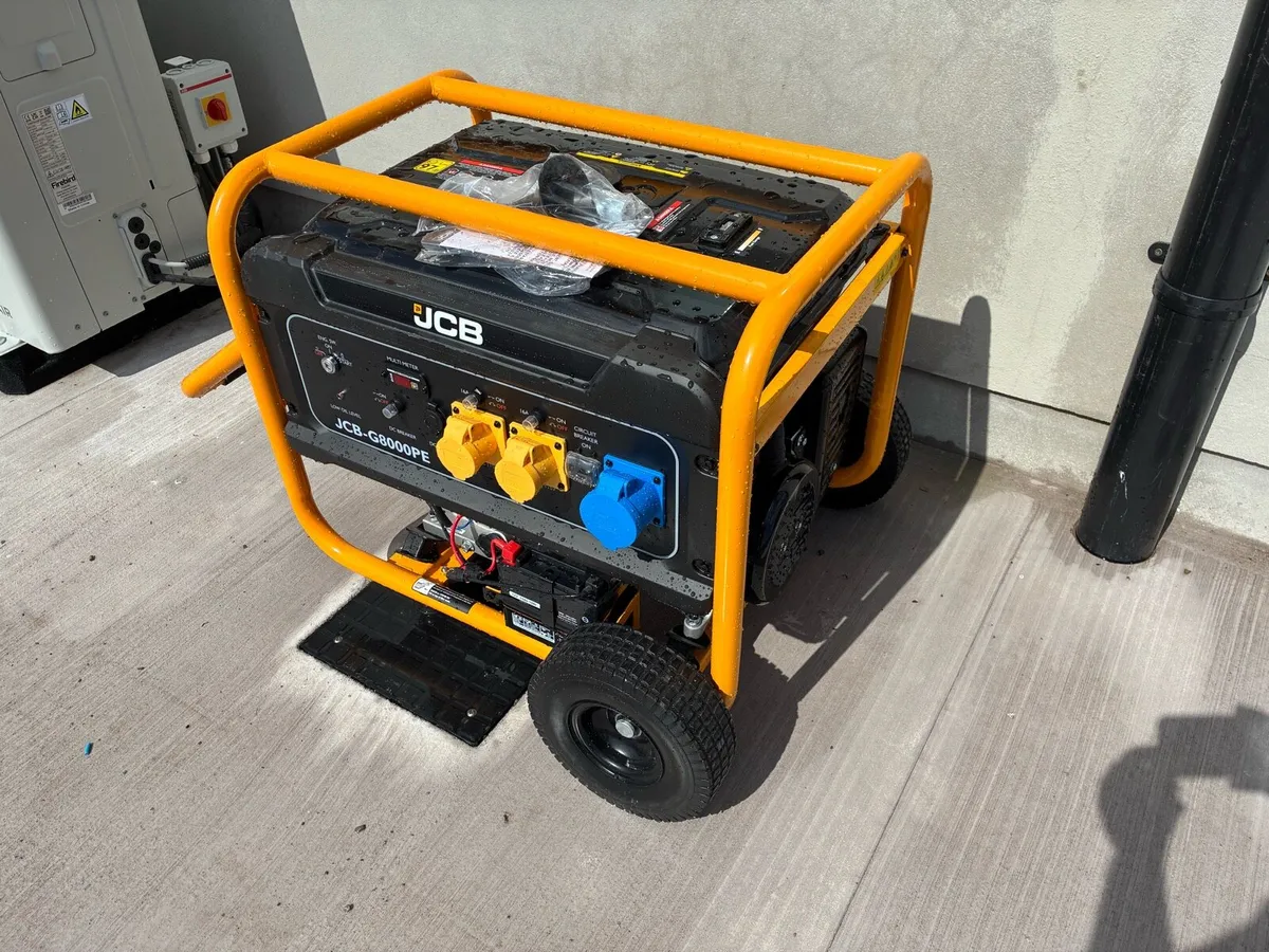 JCB 7.9KW/9.8KVA Petrol Site Generator - Image 2