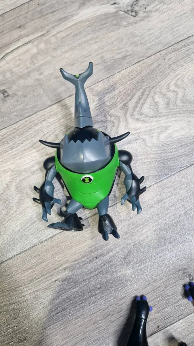 Ben 10 — 5 Large Alien Figures — Humungousaur, Gra - Image 4