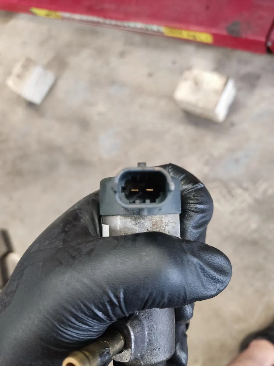 Fuel Rail  Honda 2.2cdti 2013 - Image 2