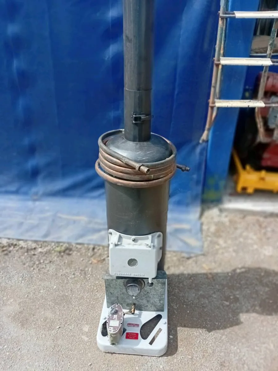 Vintage kerosene burner - Image 1