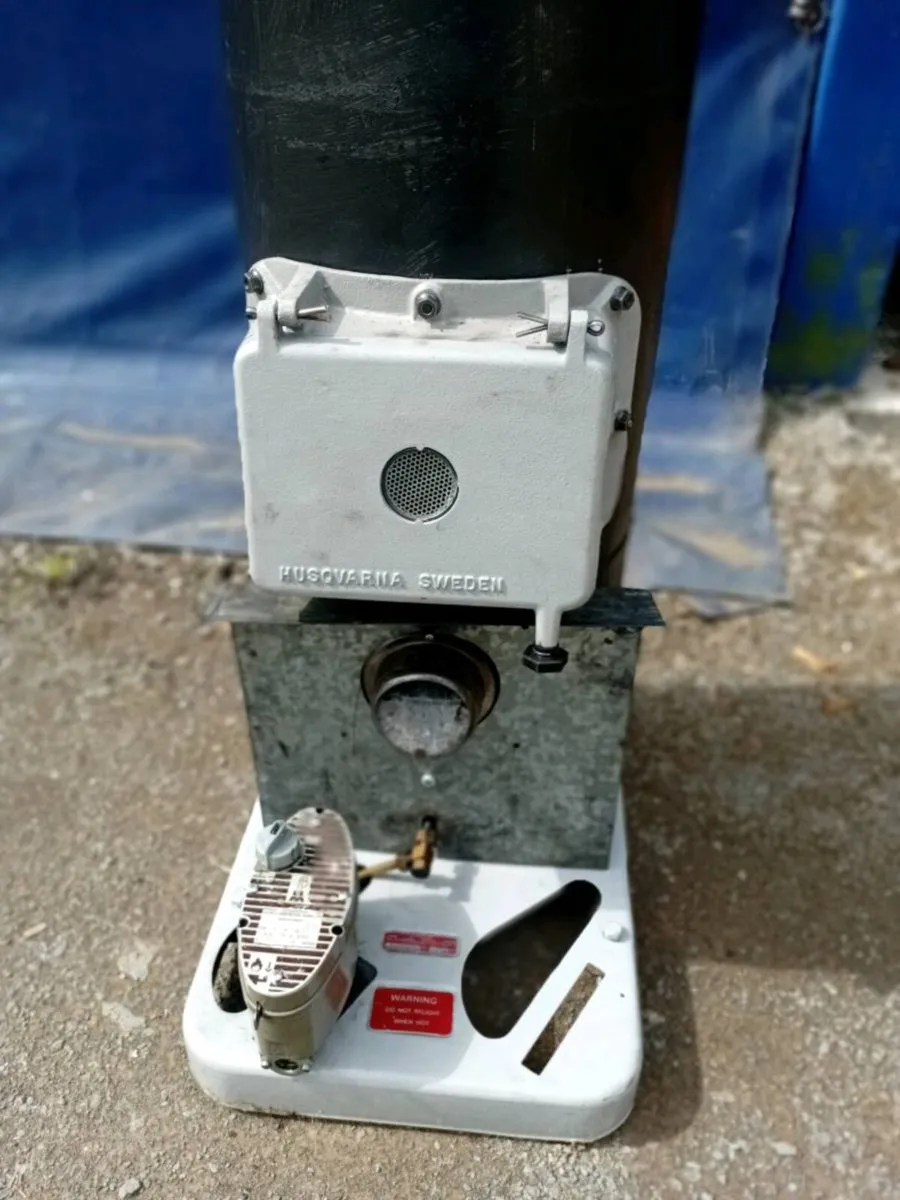 Vintage kerosene burner - Image 2