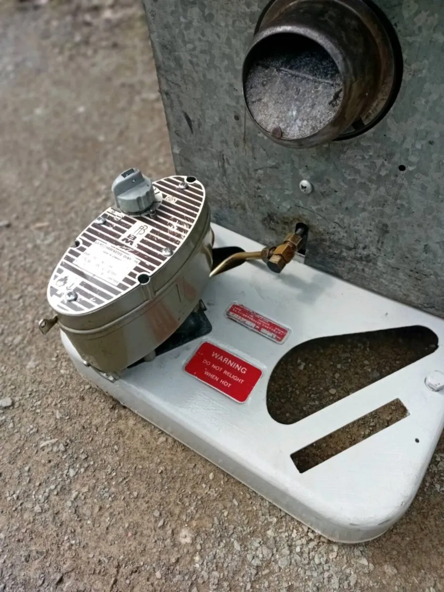 Vintage kerosene burner - Image 4