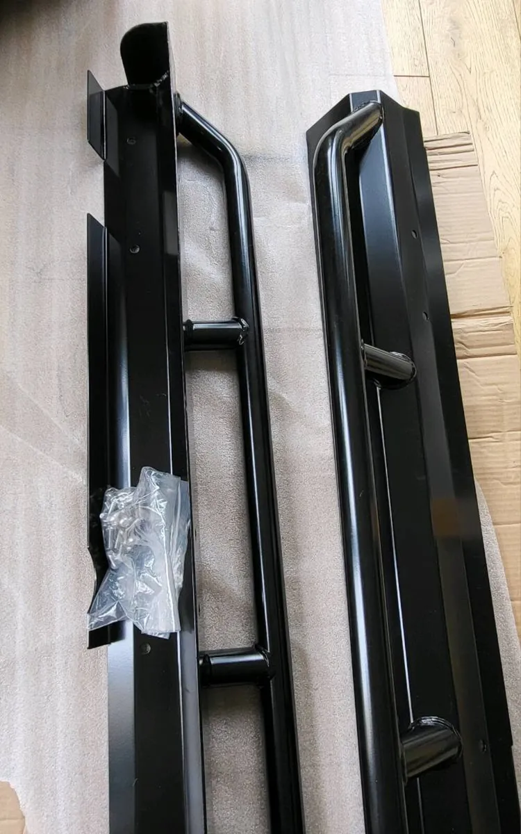 Rock Sliders Land Rover Discovery 3/4 - Image 2