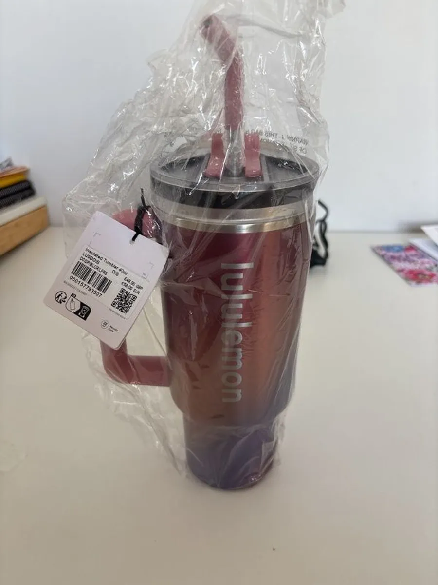 Never used Lululemon 40oz Insulated Tumbler - Image 3
