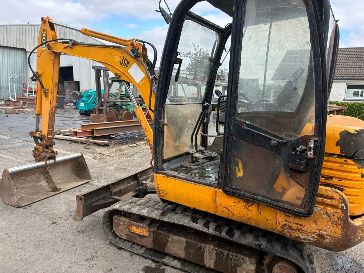 jcb 3 tonne mini digger - Image 3