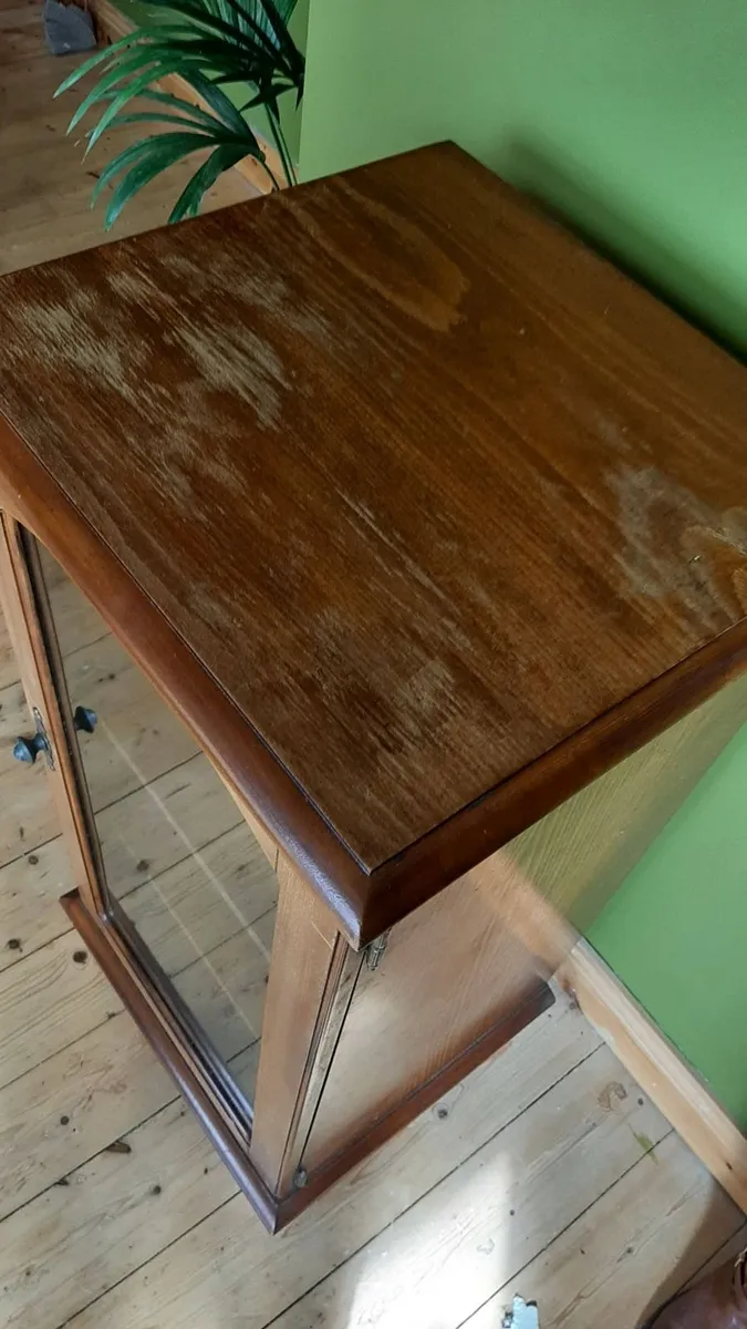 Display Cabinet - Image 4