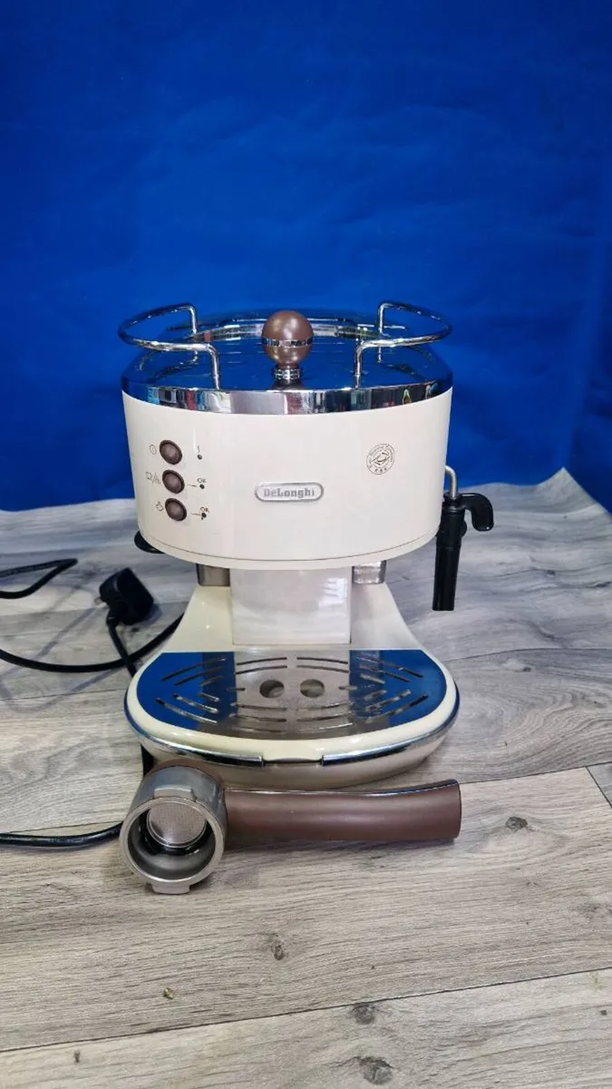 De'Longhi Icona Vintage Espresso Machine - Image 1