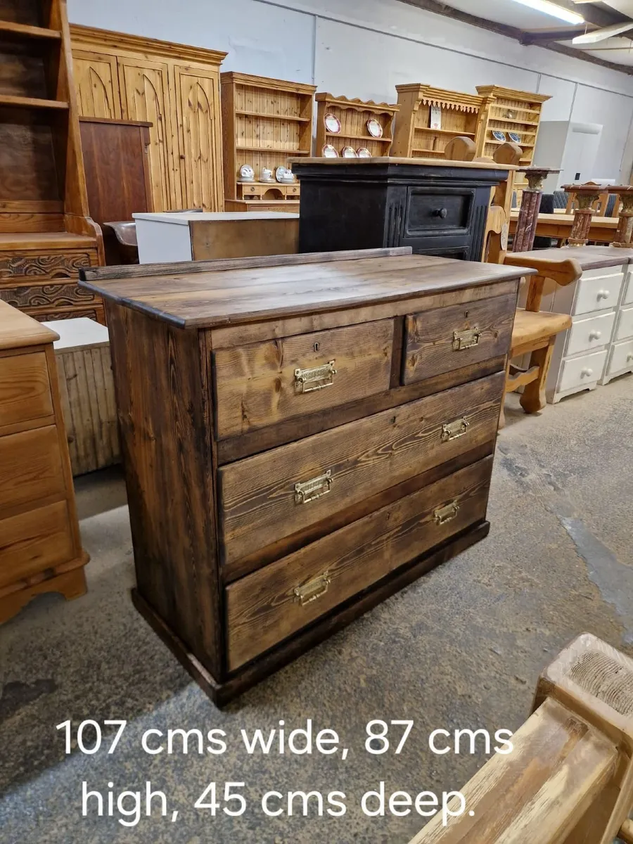 Victorian pine chest of drawers - Image 3