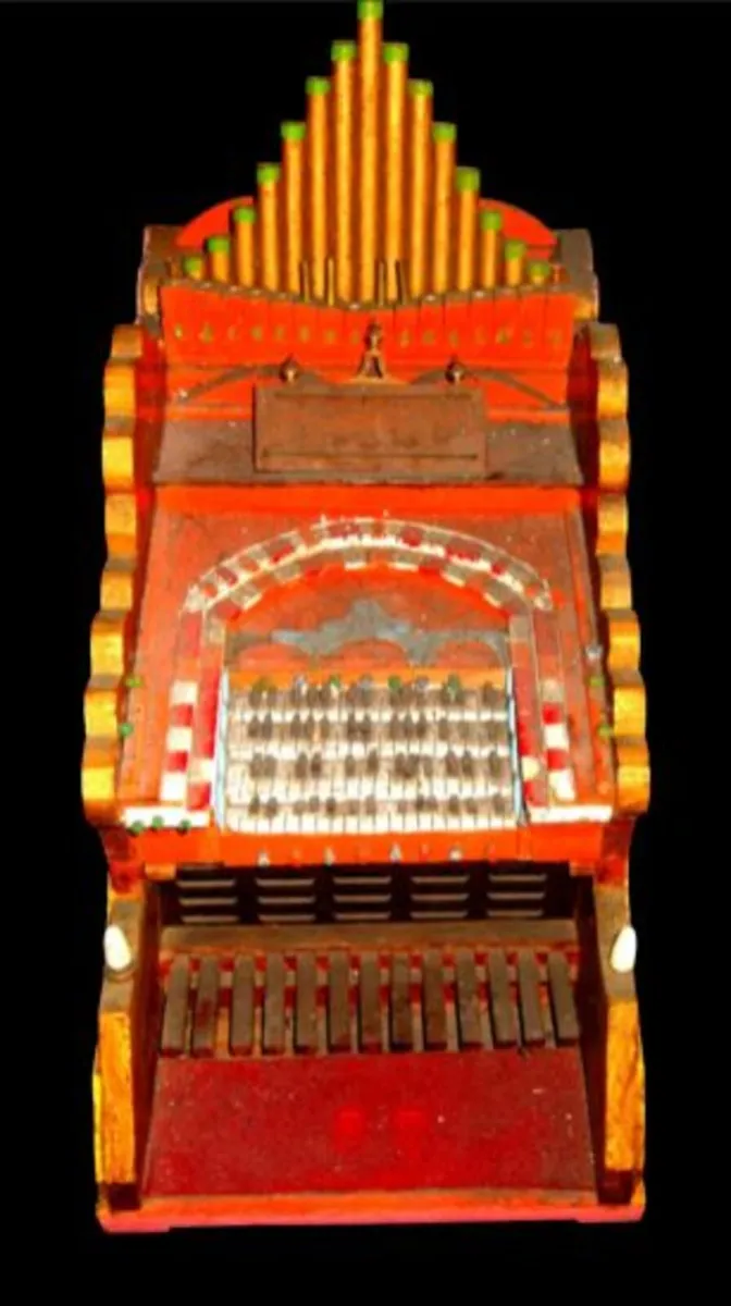 Pristine Vintage Miniature Organ / Folk Art Model - Image 3