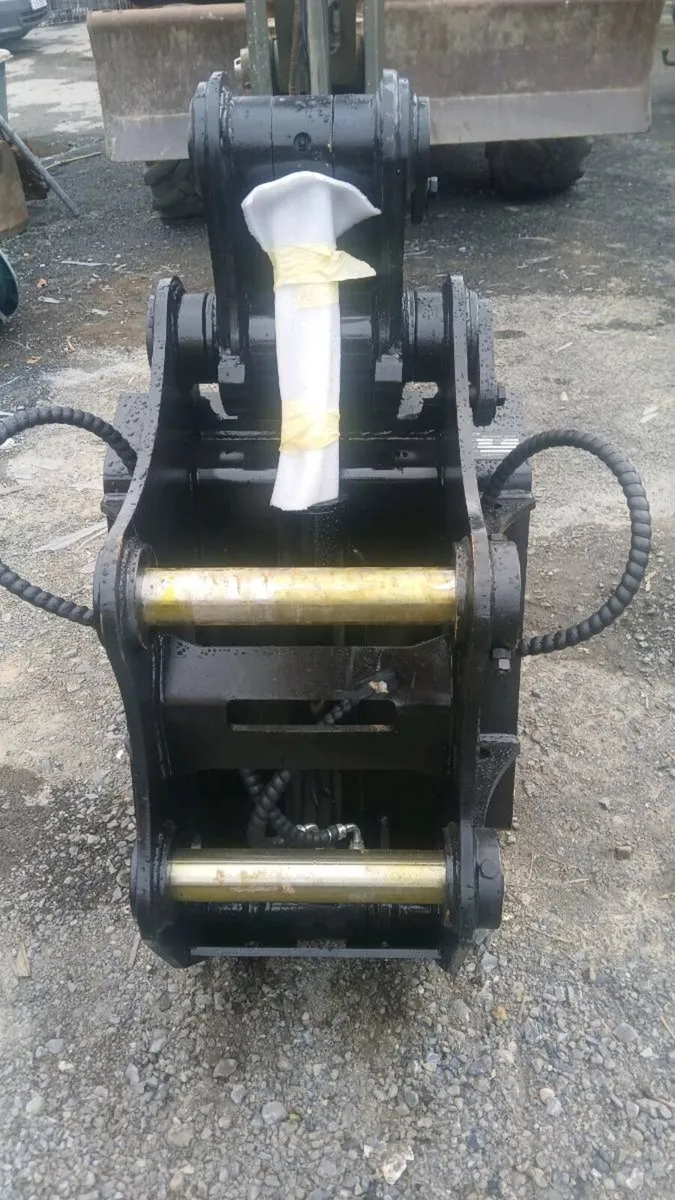 Hydraulic grab bucket 12 to 17 ton - Image 4