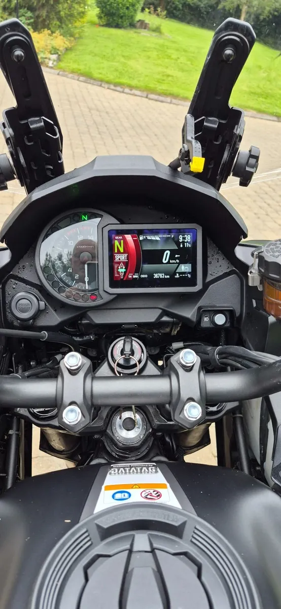 Kawasaki versys SE grand tourer - Image 3