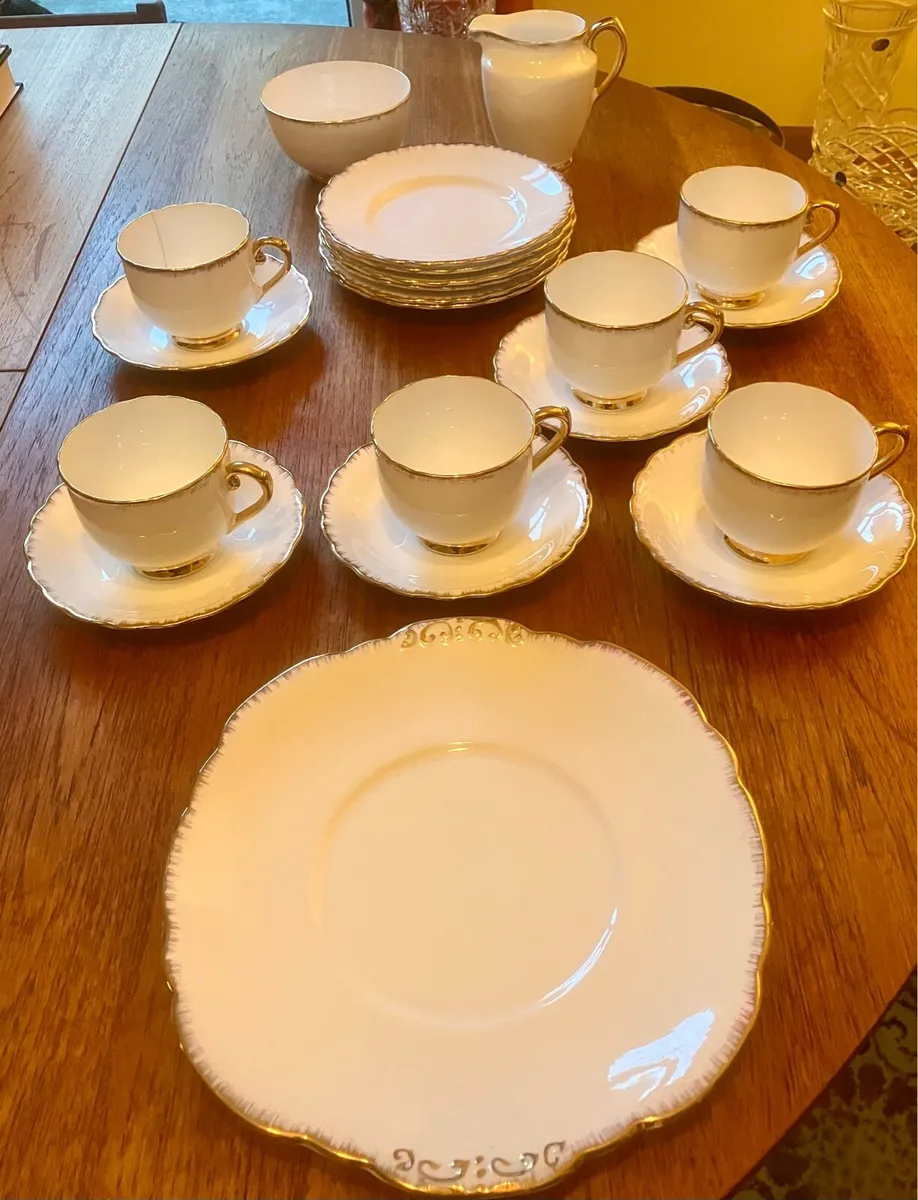 Vintage Cavour Ware Staffordshire Fine Bone China - Image 4