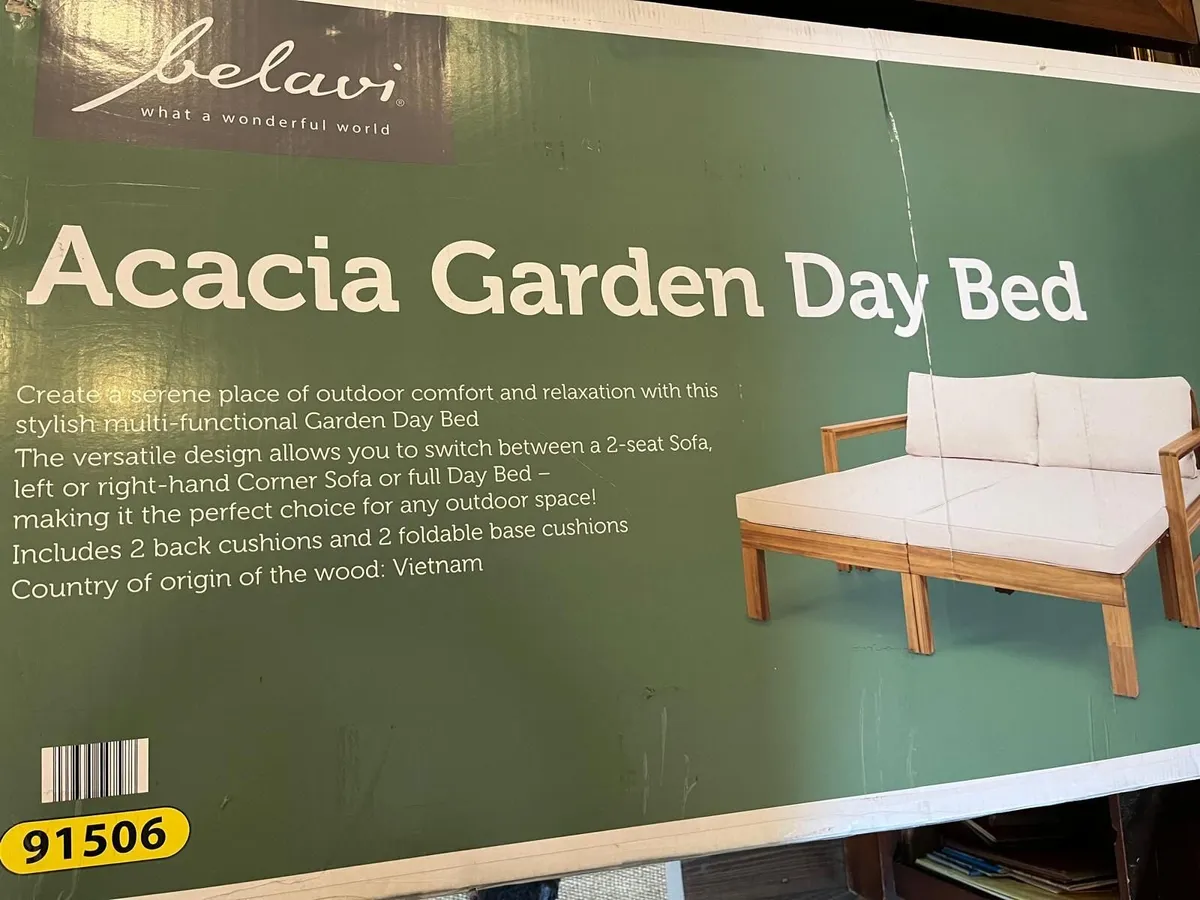 New Boxed Acacia Garden Day Bed – RRP €199.99 - Image 4