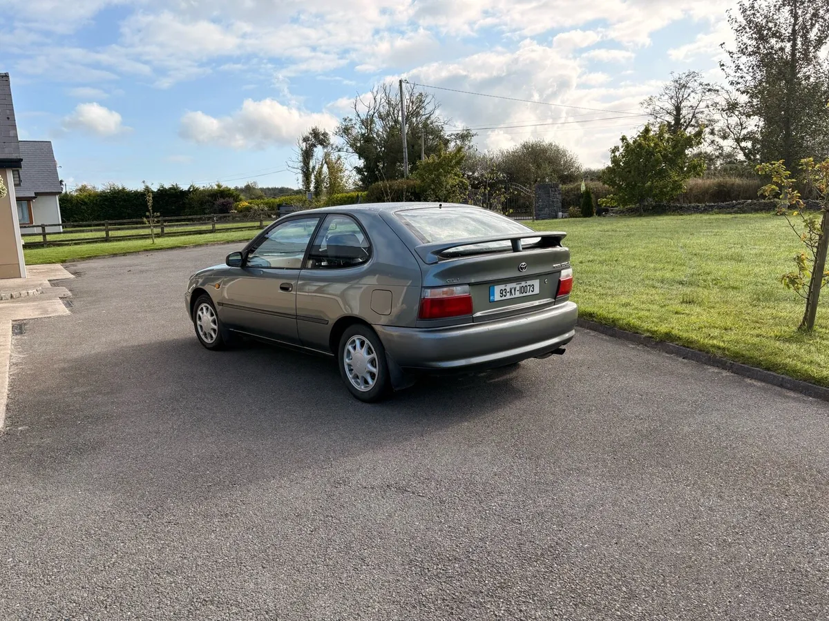 Toyota Corolla - Image 3
