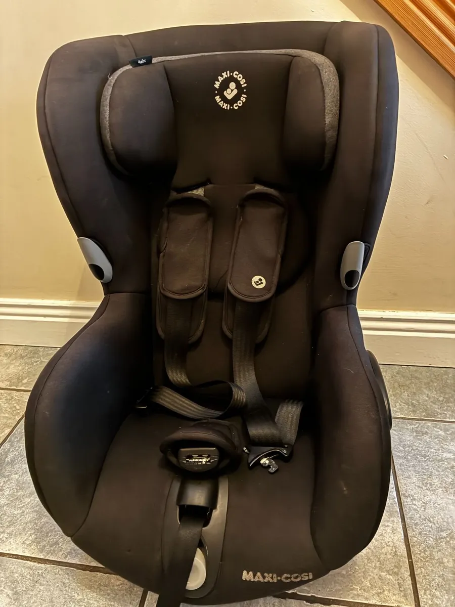 Childrens car seat - Image 2