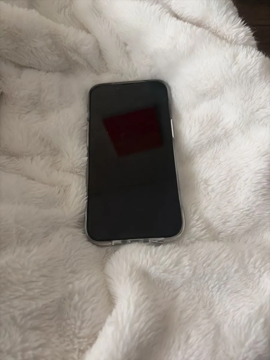 iPhone 13 - Image 3