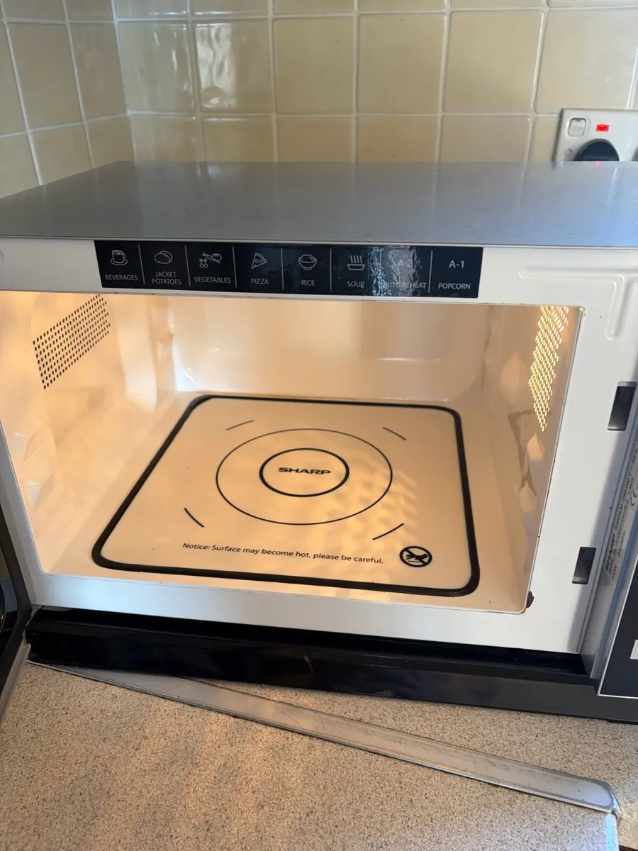 Microwave - Image 2