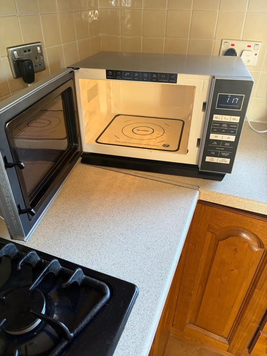Microwave - Image 3