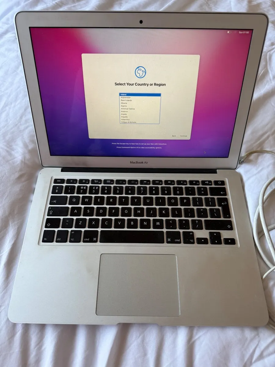 Apple 13-inch MacBook Air- Great Condition - Image 1