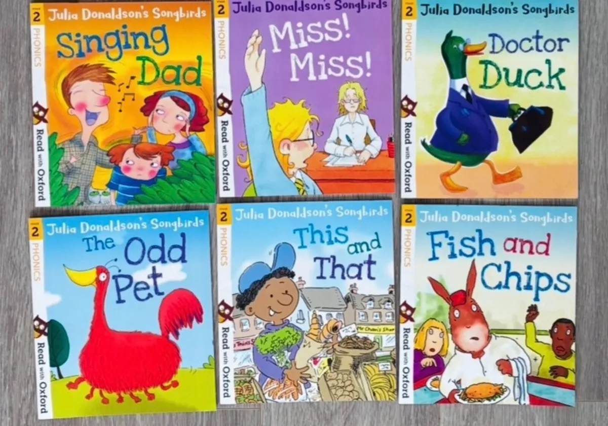 Early Reader - 6 Julia Donaldson Books  Stage 2 - Image 2