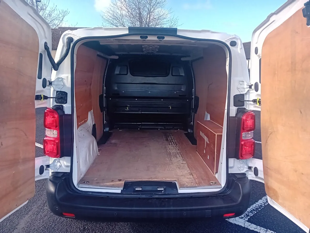 Peugeot Expert 2021 2.0 diesel - Image 3