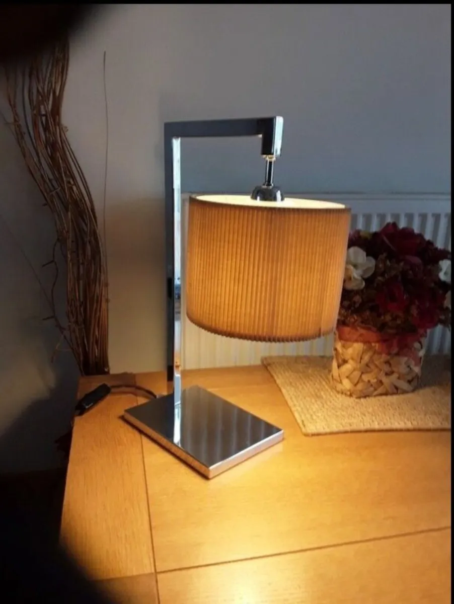 Modern table lamp very heavy Chrome base - Image 3