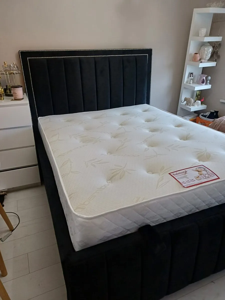 Bed - Image 2
