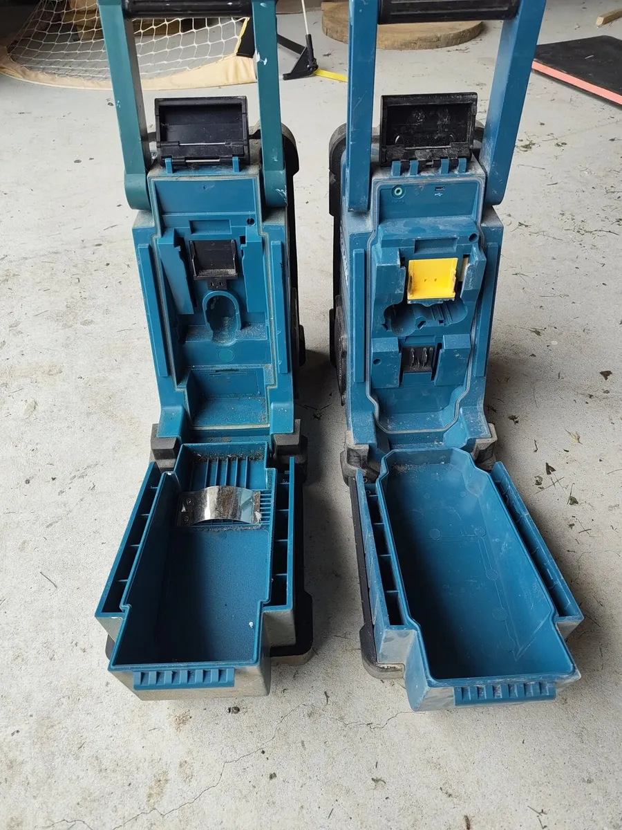 Makita site radio - Image 2