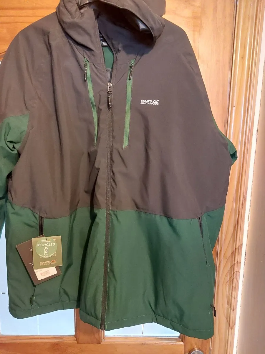 Waterproof raincoat - Image 1