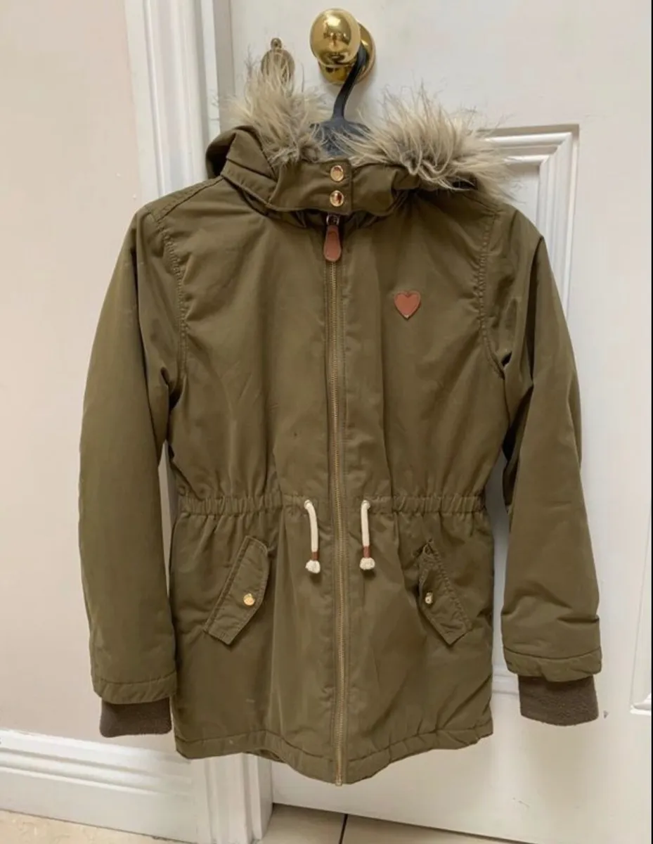 H&M Khaki Girls Winter Coat: 9-10yrs - REDUCED AS - Image 1