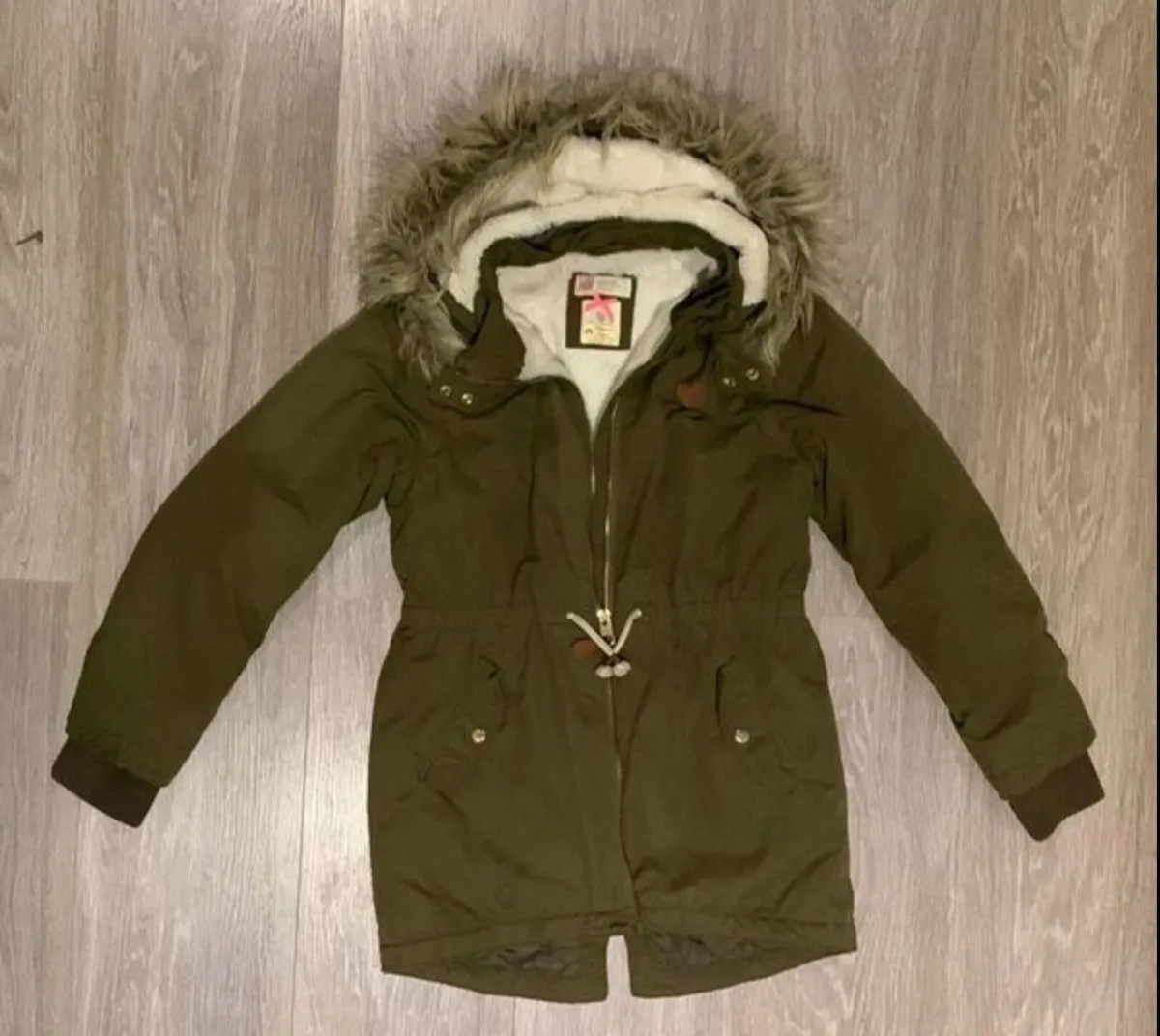 H&M Khaki Girls Winter Coat: 9-10yrs - REDUCED AS - Image 2