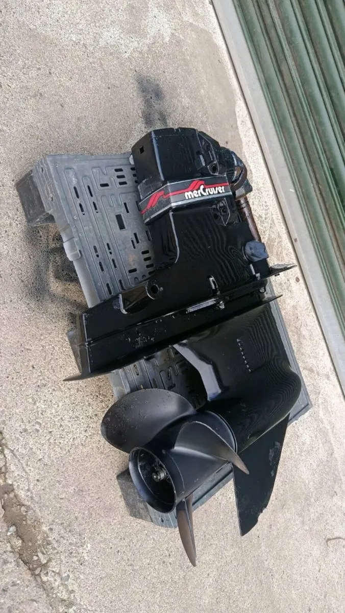 Mercruiser alpha out drive for sale - Image 2