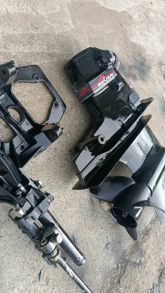 Mercruiser alpha out drive for sale - Image 3