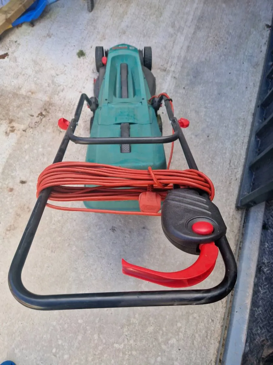 Bosch Rotak 34R Lawnmower - Image 3