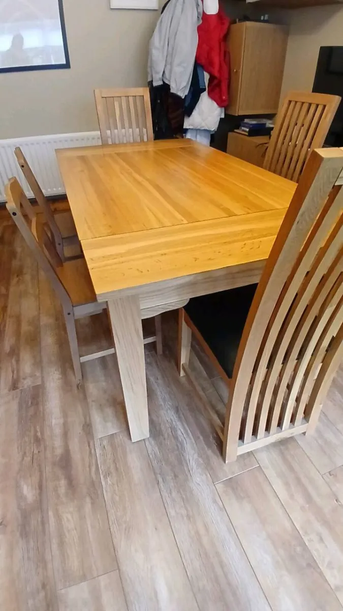 Kichen table 5 chairs - Image 3
