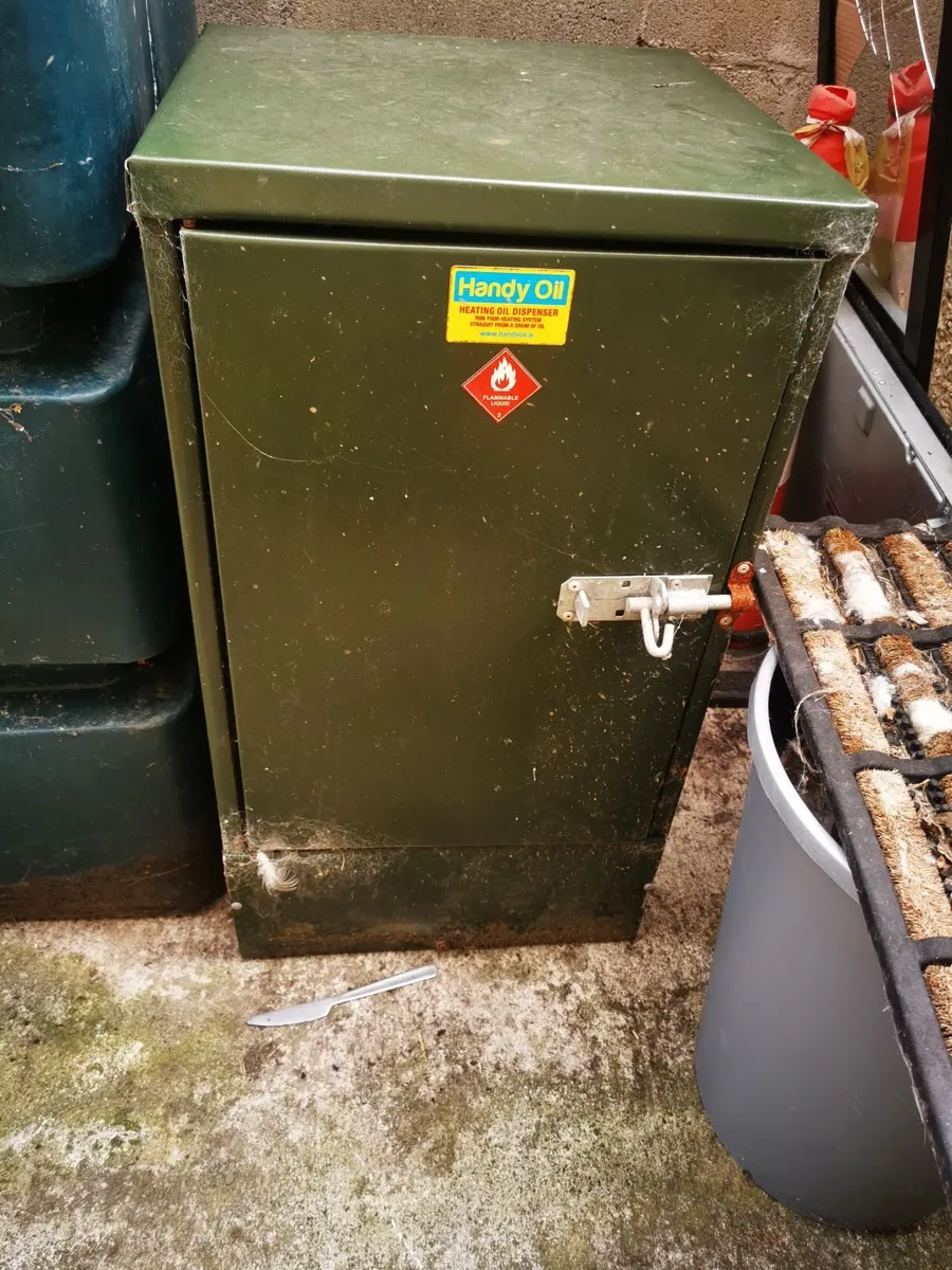 Oil tank - Image 2
