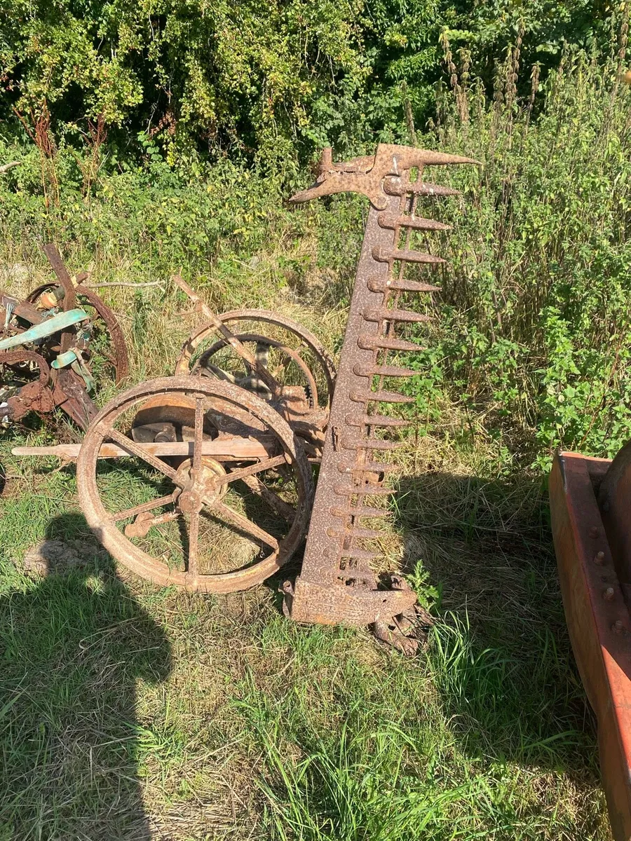 Farm equipment - Image 2