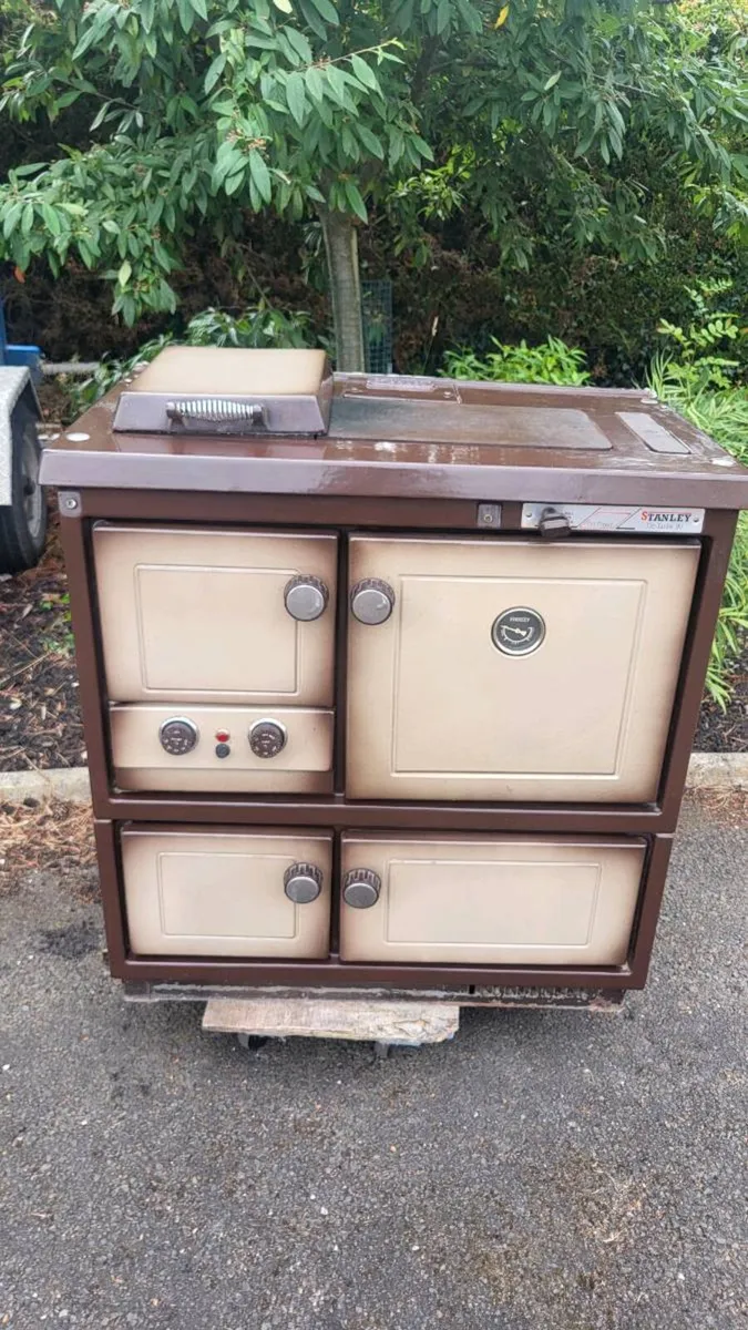 Stanley De-luxe 90 Oil Fired Range - Image 1