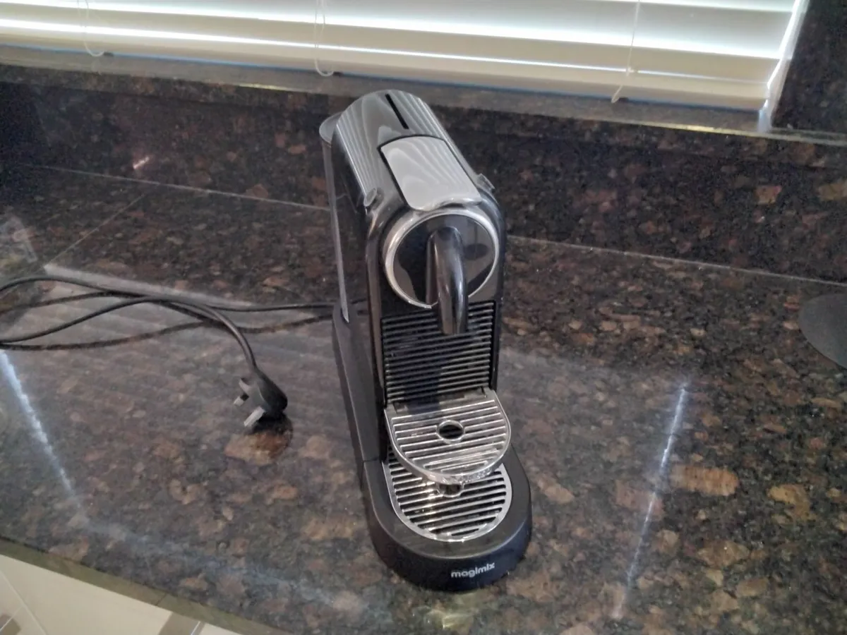 Coffee machine and fryer - Image 2