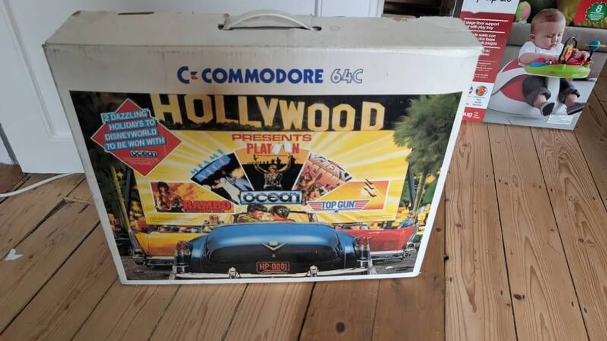 Commodore 64c - Image 1