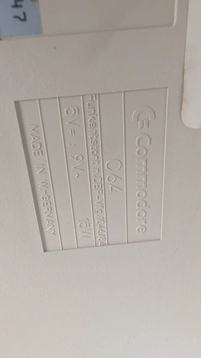 Commodore 64c - Image 3