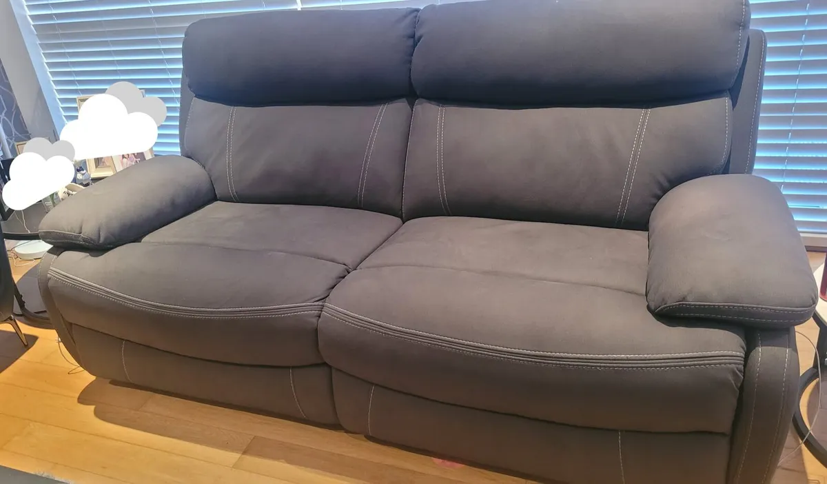 2 Seater Recliner Sofa - Image 1
