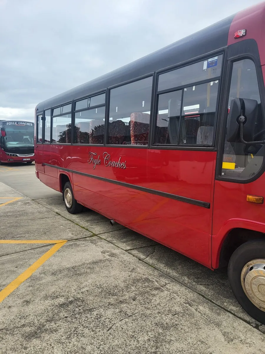 2008 Mercedes 33 seater - Image 2