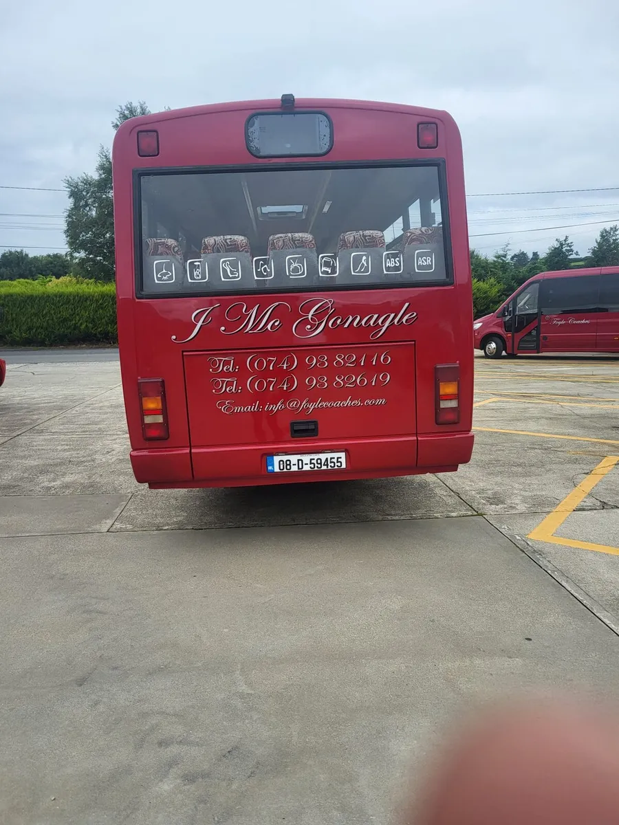 2008 Mercedes 33 seater - Image 3
