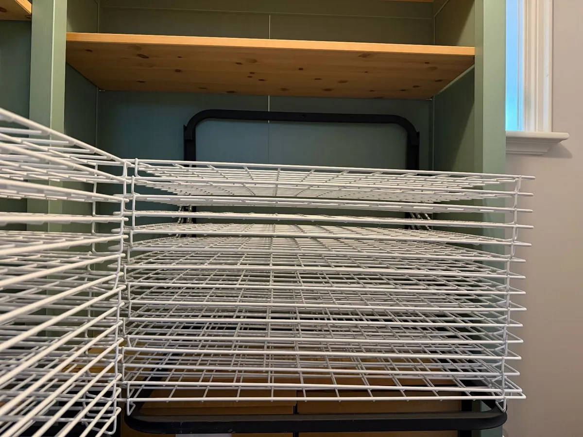 Two professional artists drying racks - Image 2