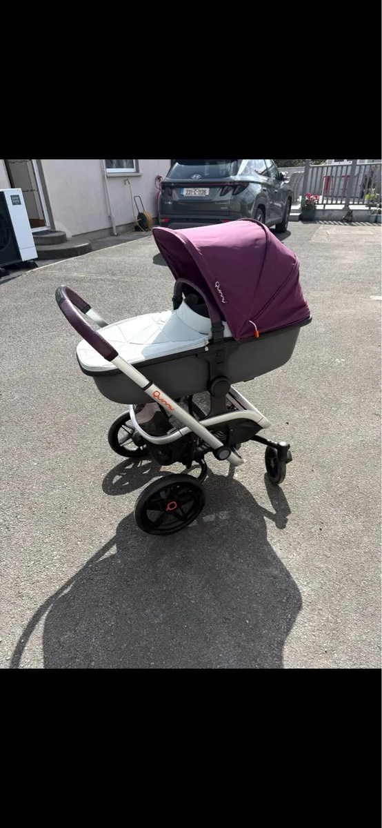 Quinny pram - Image 1